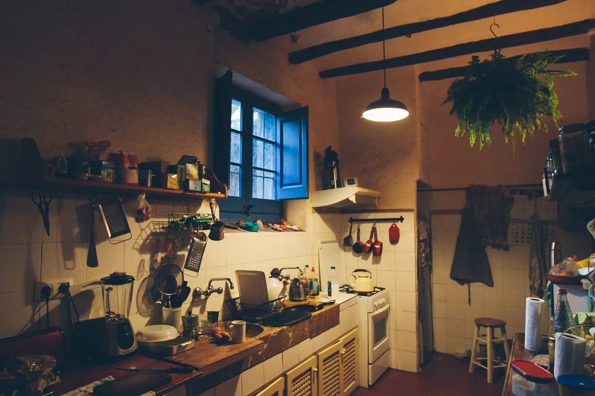 Landhausküche als ehrliches Inspirationsbild für eine Küche in Regensburg